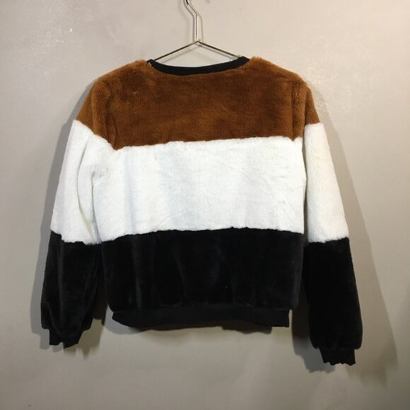 Charlotte Russe Pullover Sweatshirt - Picture 4 of 4